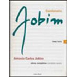 256083_vitrine.jpg 256083_vitrine.jpg