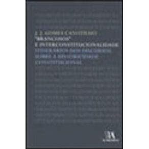 242227_vitrine.jpg 242227_vitrine.jpg