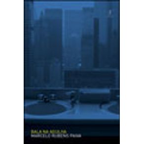 243105_vitrine.jpg 243105_vitrine.jpg