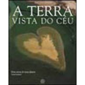 247004_vitrine.jpg 247004_vitrine.jpg