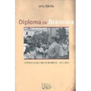 235262_vitrine.jpg 235262_vitrine.jpg