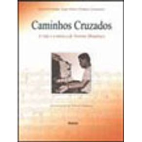 132260_vitrine.jpg 132260_vitrine.jpg