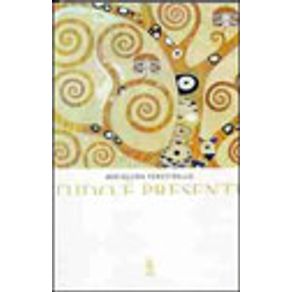 113875_vitrine.jpg 113875_vitrine.jpg