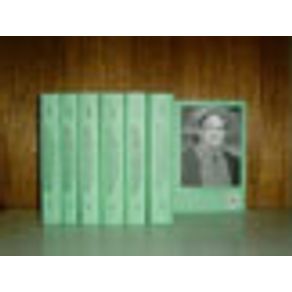 755044_vitrine.jpg 755044_vitrine.jpg