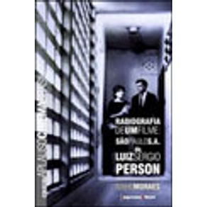 639272_vitrine.jpg 639272_vitrine.jpg