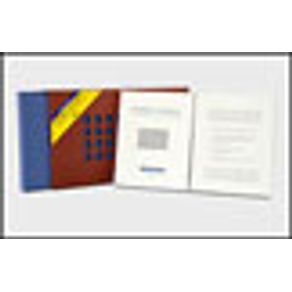 596335_vitrine.jpg 596335_vitrine.jpg