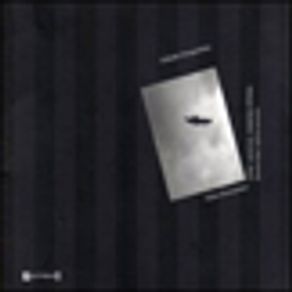 571001_vitrine.jpg 571001_vitrine.jpg